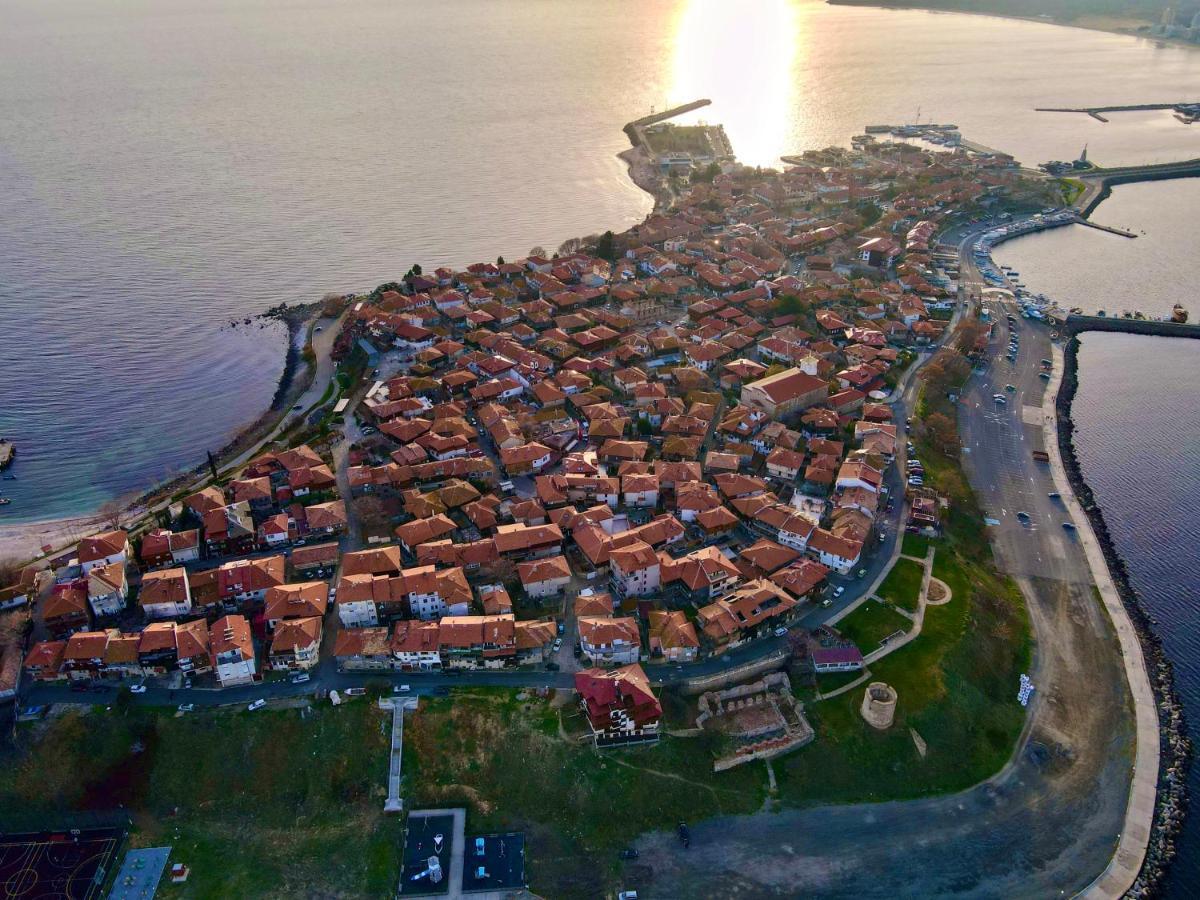 Family Hotel Lebed Nesebar Exterior foto