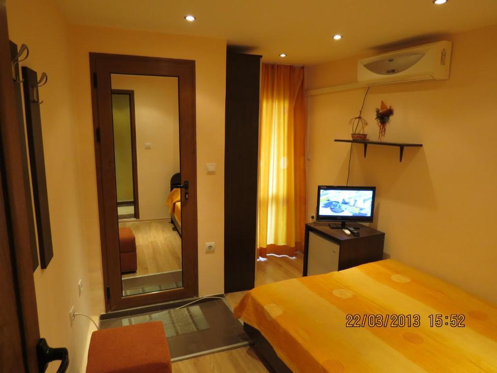 Family Hotel Lebed Nesebar Habitación foto