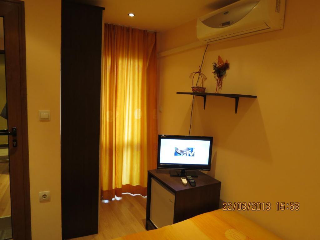 Family Hotel Lebed Nesebar Habitación foto